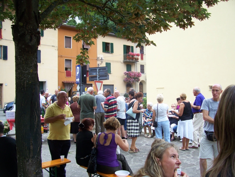  Image name: Estate109.jpg 
 width: 801 pixel 
 height: 602 pixel 
 Size: 406062 bytes 
 Click to enlarge 